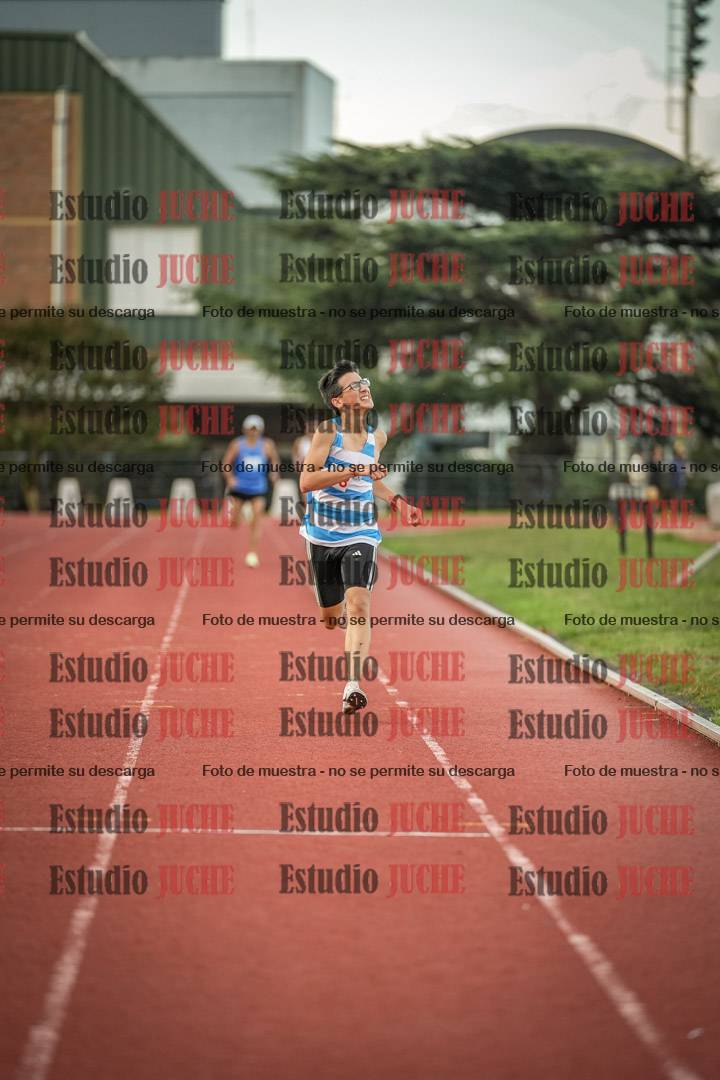 Fotos de los 3000 m llanos de varones