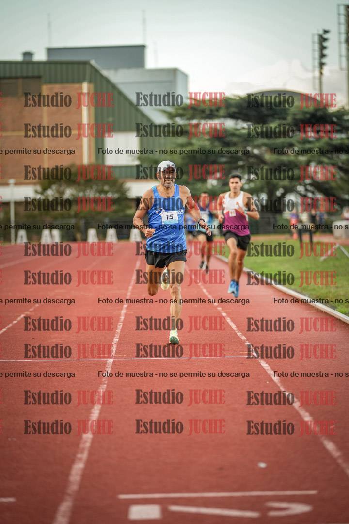 Fotos de los 3000 m llanos de varones