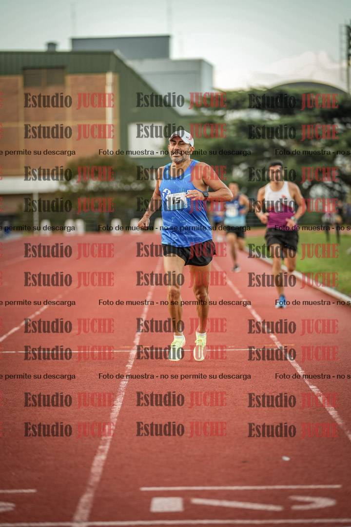 Fotos de los 3000 m llanos de varones
