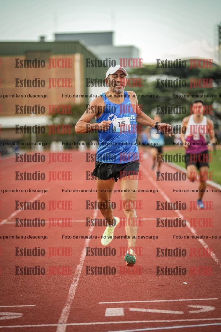 Fotos de los 3000 m llanos de varones