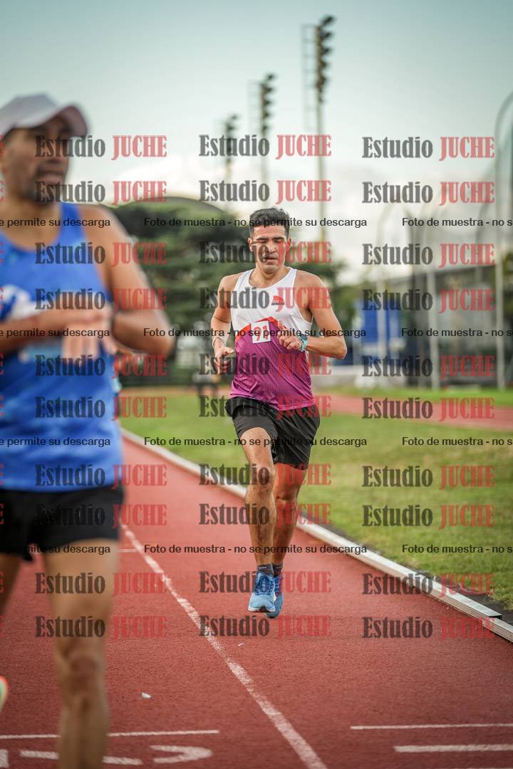 Fotos de los 3000 m llanos de varones