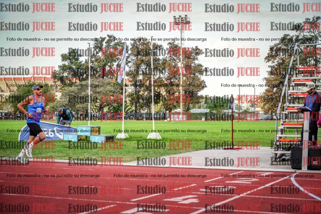Fotos de los 3000 m llanos de varones