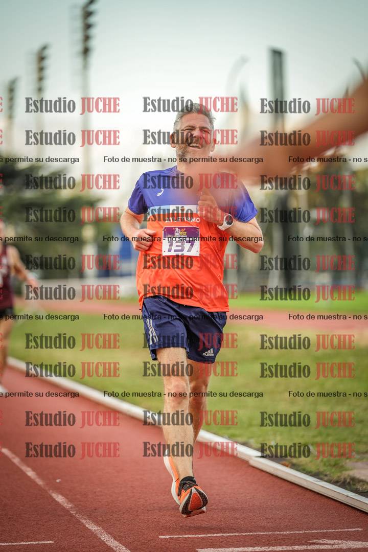 Fotos de los 3000 m llanos de varones