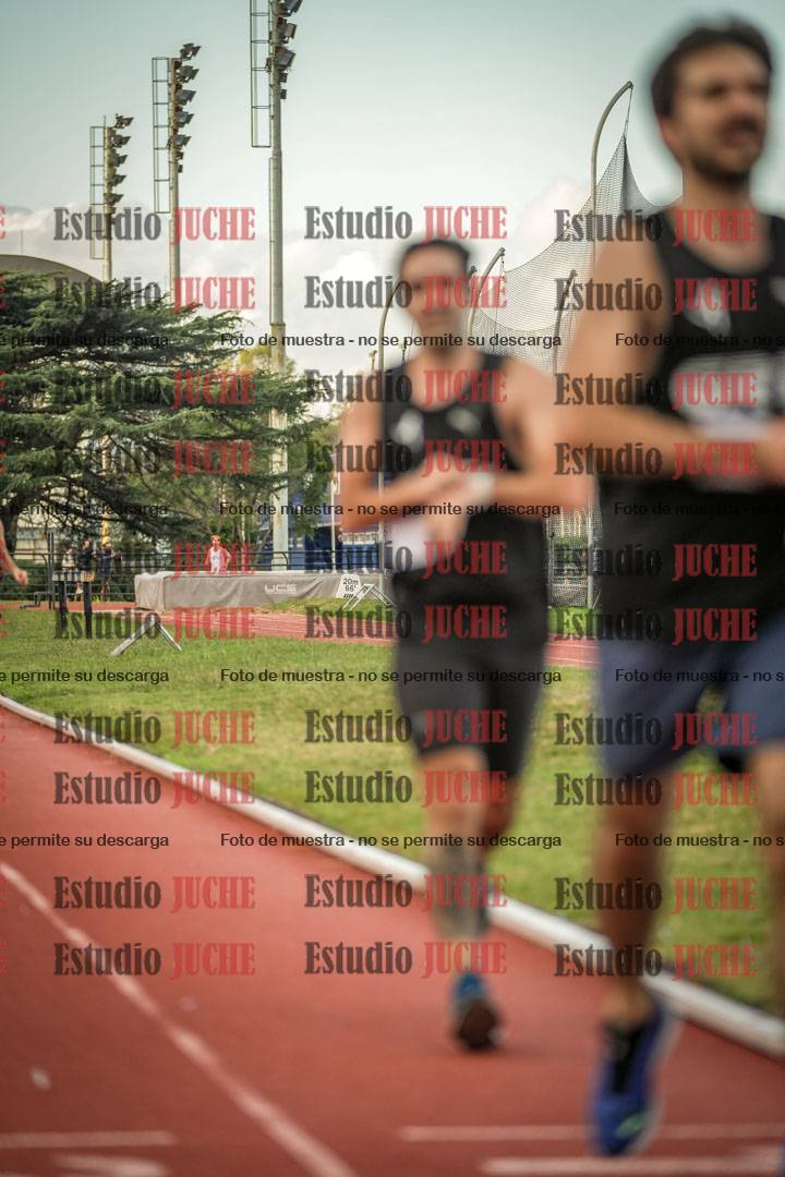 Fotos de los 3000 m llanos de varones