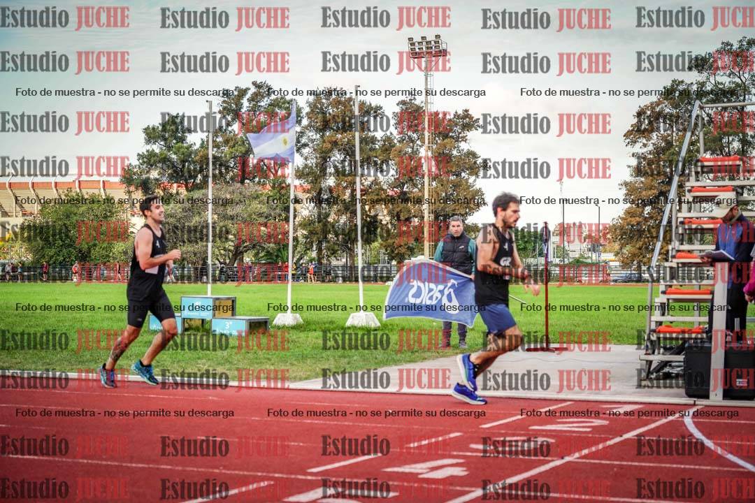 Fotos de los 3000 m llanos de varones