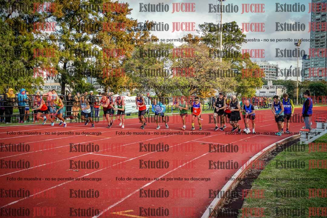 Fotos de los 3000 m llanos de varones