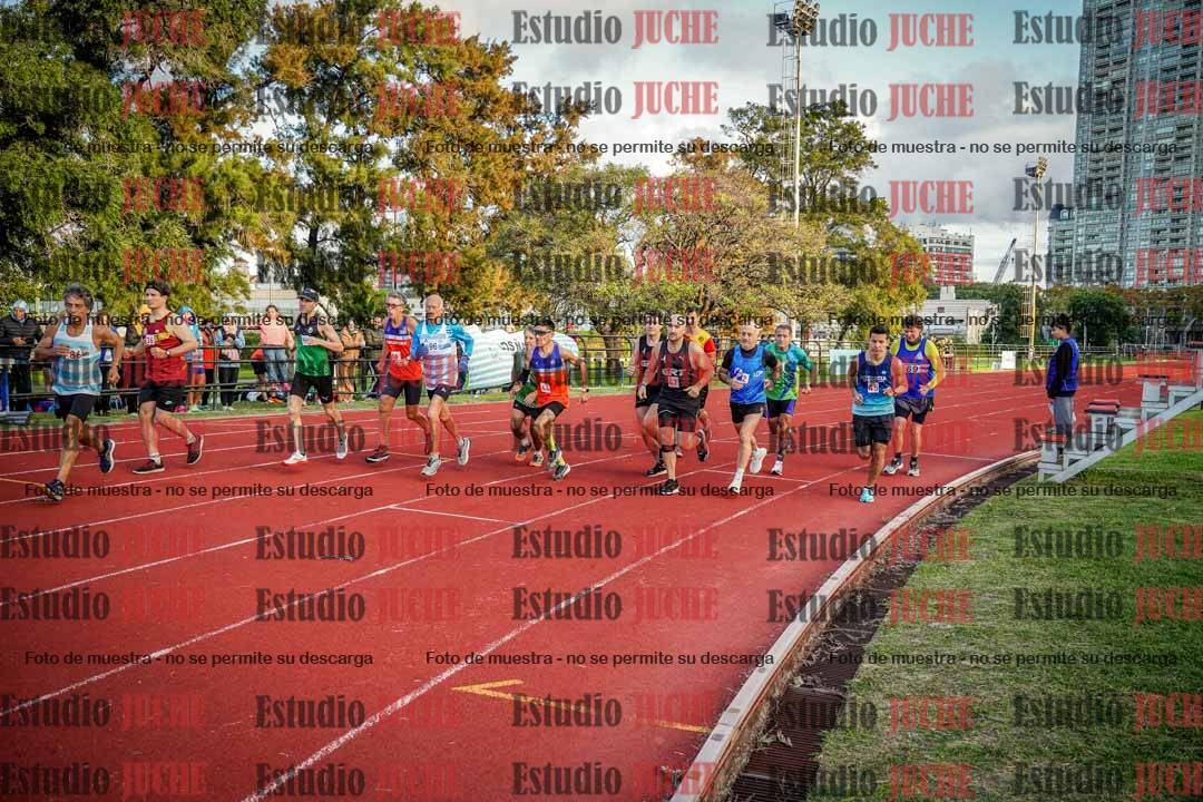 Fotos de los 3000 m llanos de varones