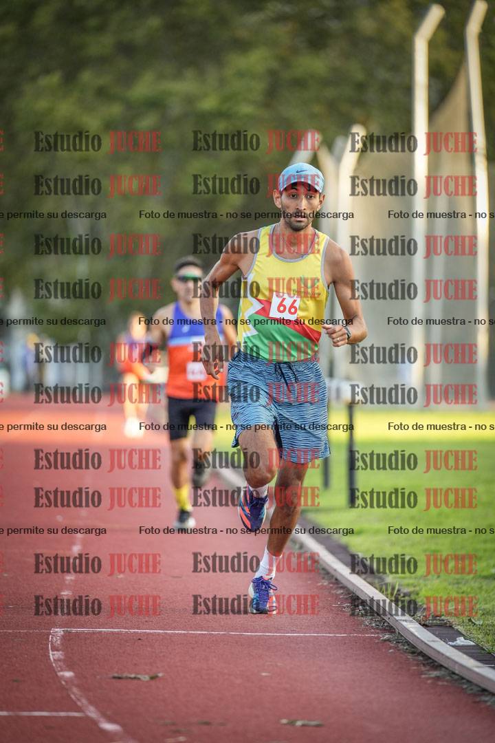 Fotos de los 3000 m llanos de varones