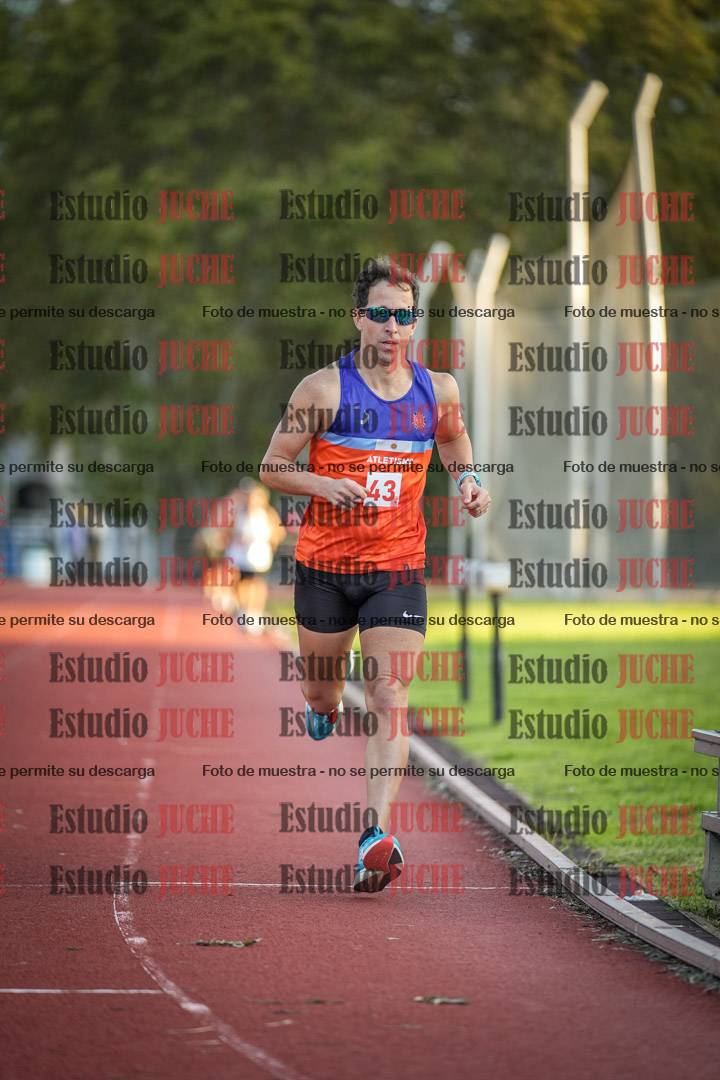 Fotos de los 3000 m llanos de varones