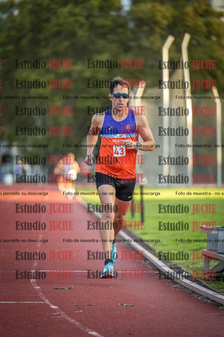 Fotos de los 3000 m llanos de varones