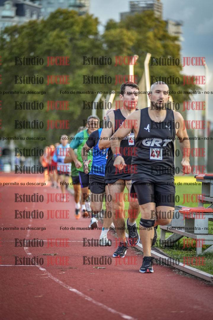 Fotos de los 3000 m llanos de varones