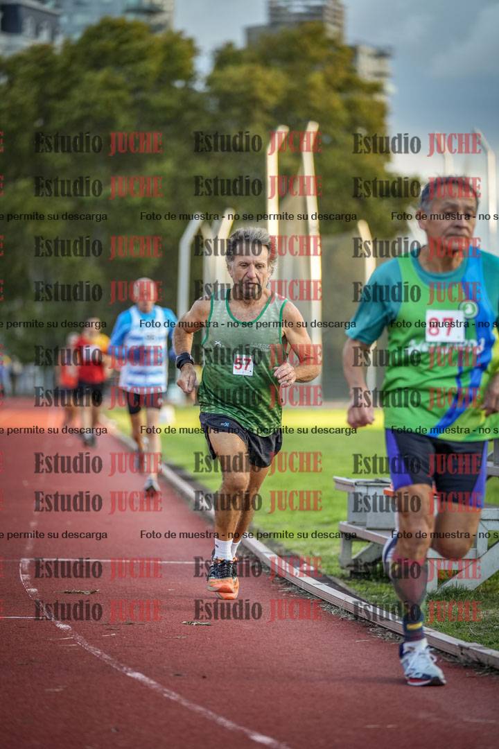 Fotos de los 3000 m llanos de varones