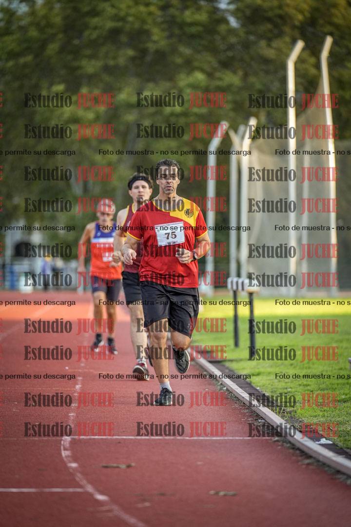 Fotos de los 3000 m llanos de varones