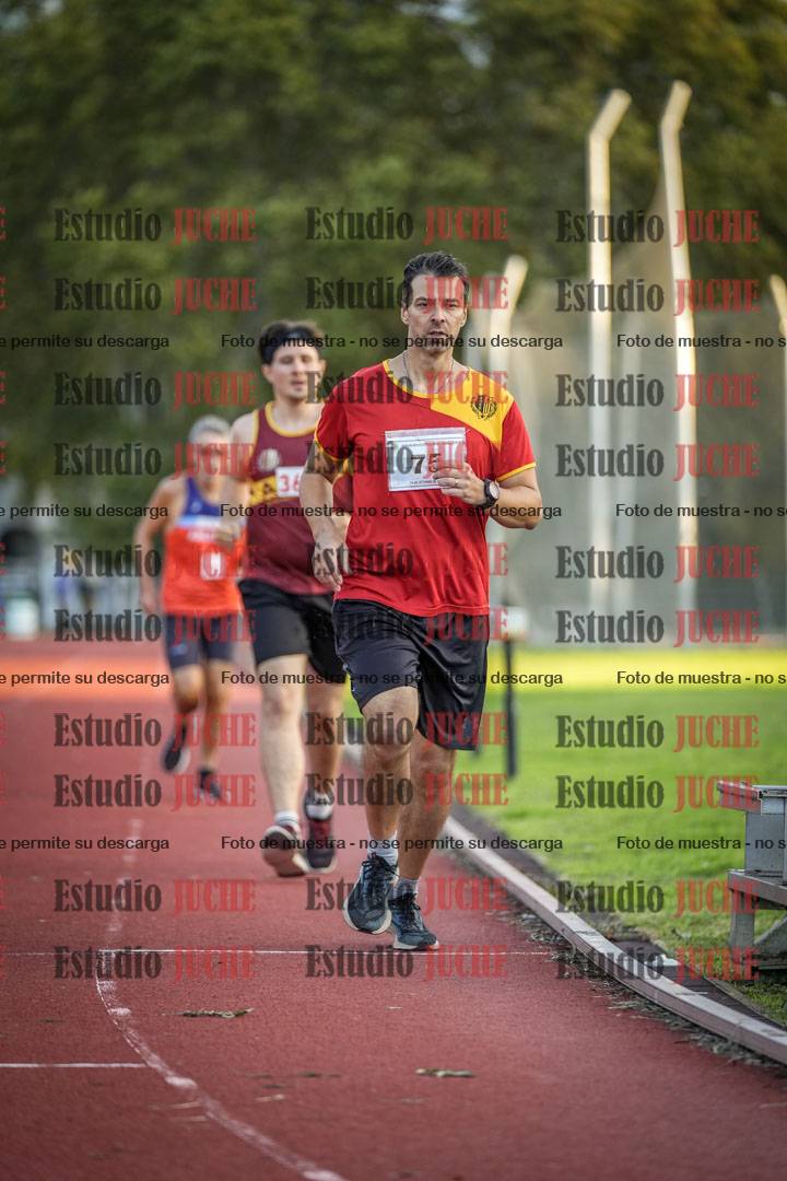 Fotos de los 3000 m llanos de varones