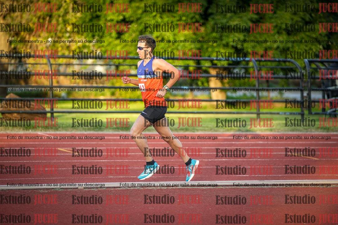 Fotos de los 3000 m llanos de varones