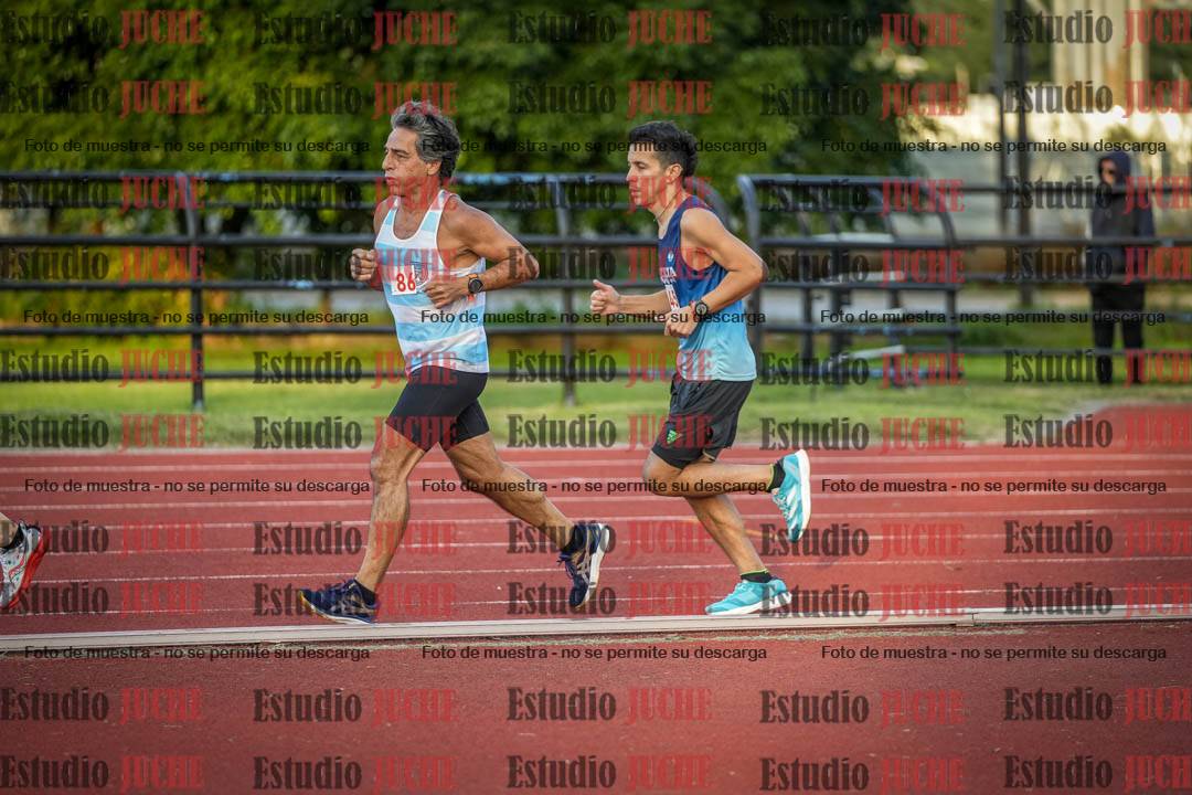 Fotos de los 3000 m llanos de varones