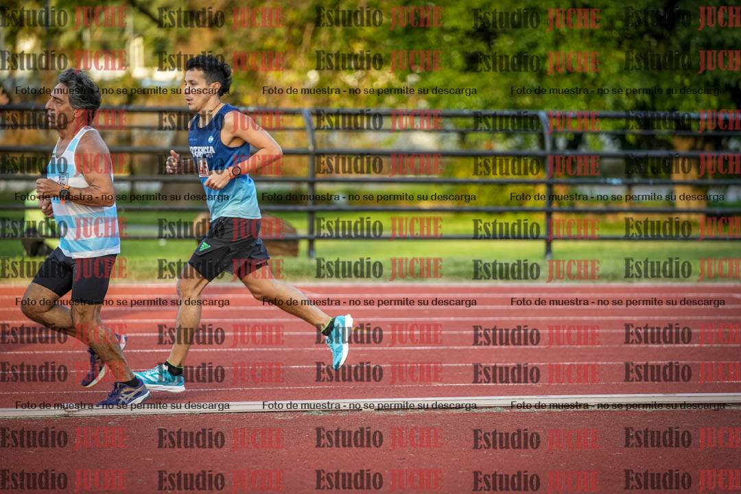 Fotos de los 3000 m llanos de varones