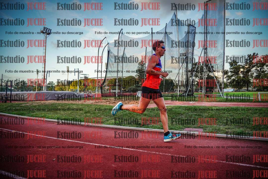 Fotos de los 3000 m llanos de varones