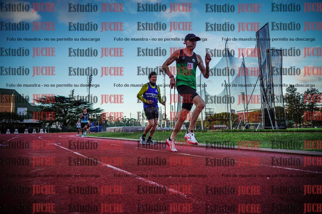 Fotos de los 3000 m llanos de varones