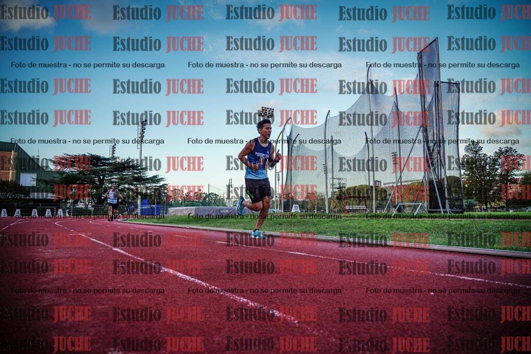Fotos de los 3000 m llanos de varones