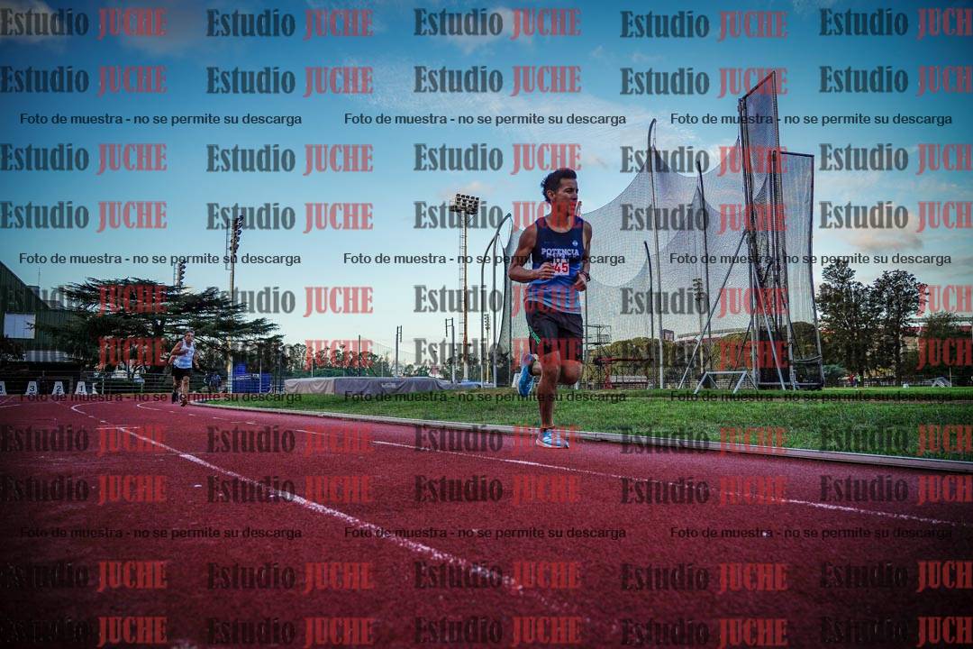Fotos de los 3000 m llanos de varones