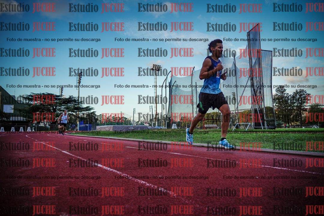 Fotos de los 3000 m llanos de varones