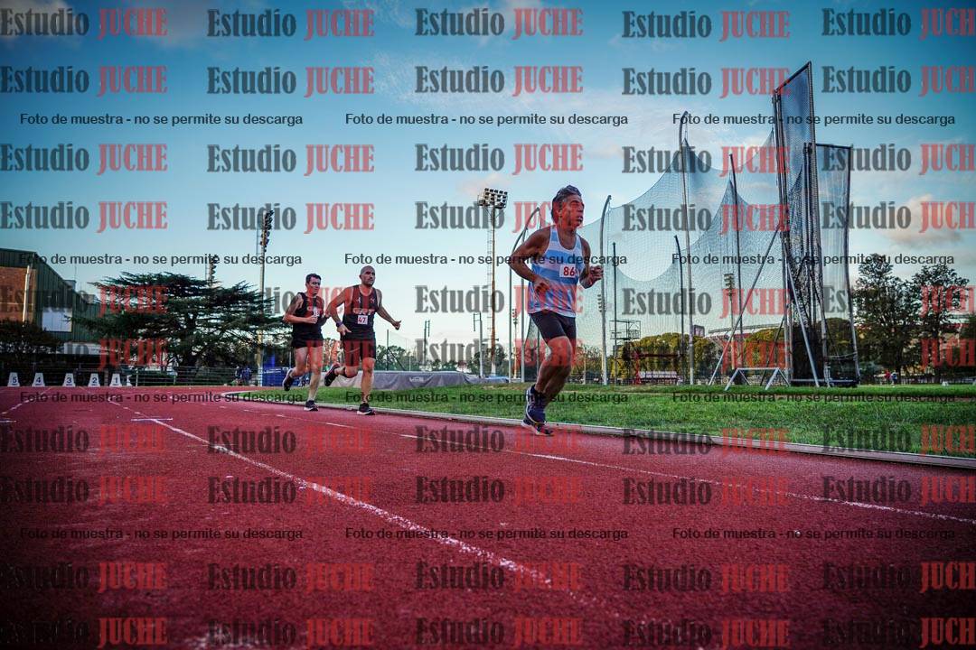 Fotos de los 3000 m llanos de varones