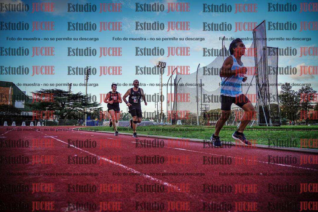 Fotos de los 3000 m llanos de varones