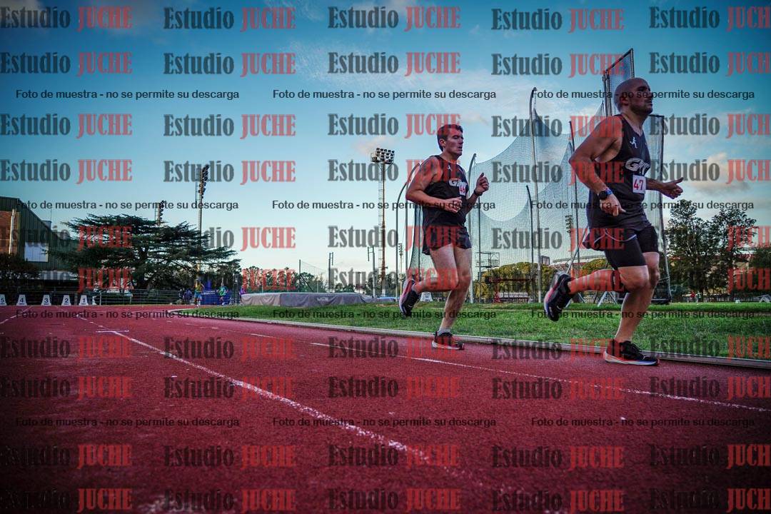 Fotos de los 3000 m llanos de varones