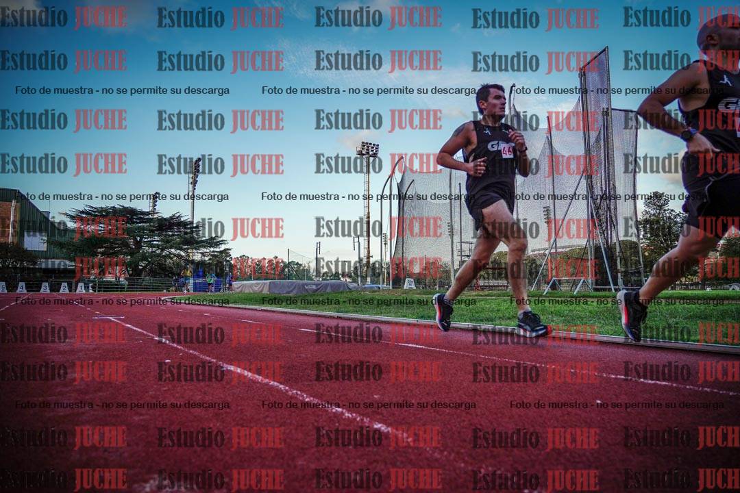Fotos de los 3000 m llanos de varones