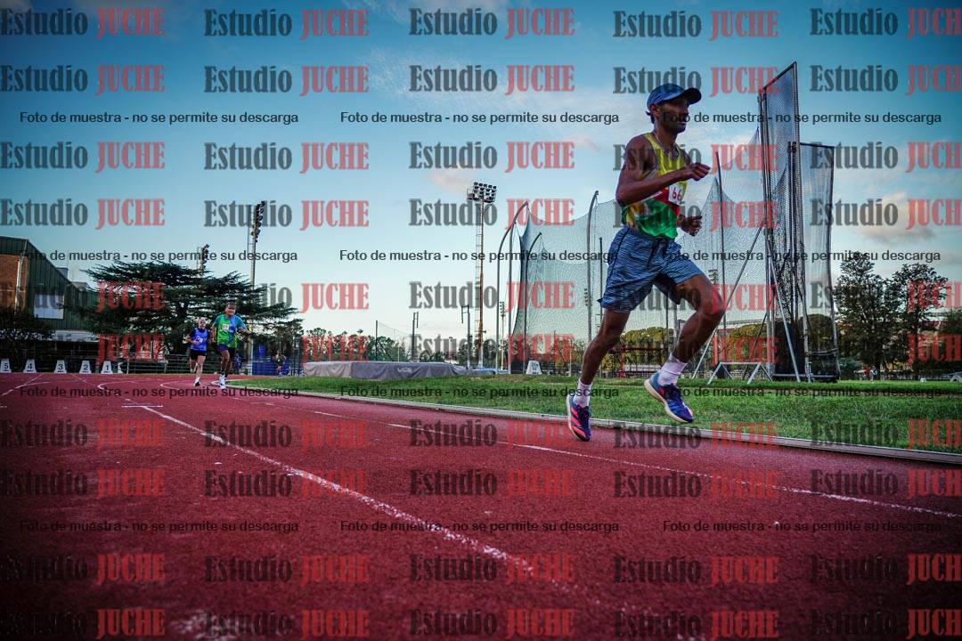 Fotos de los 3000 m llanos de varones