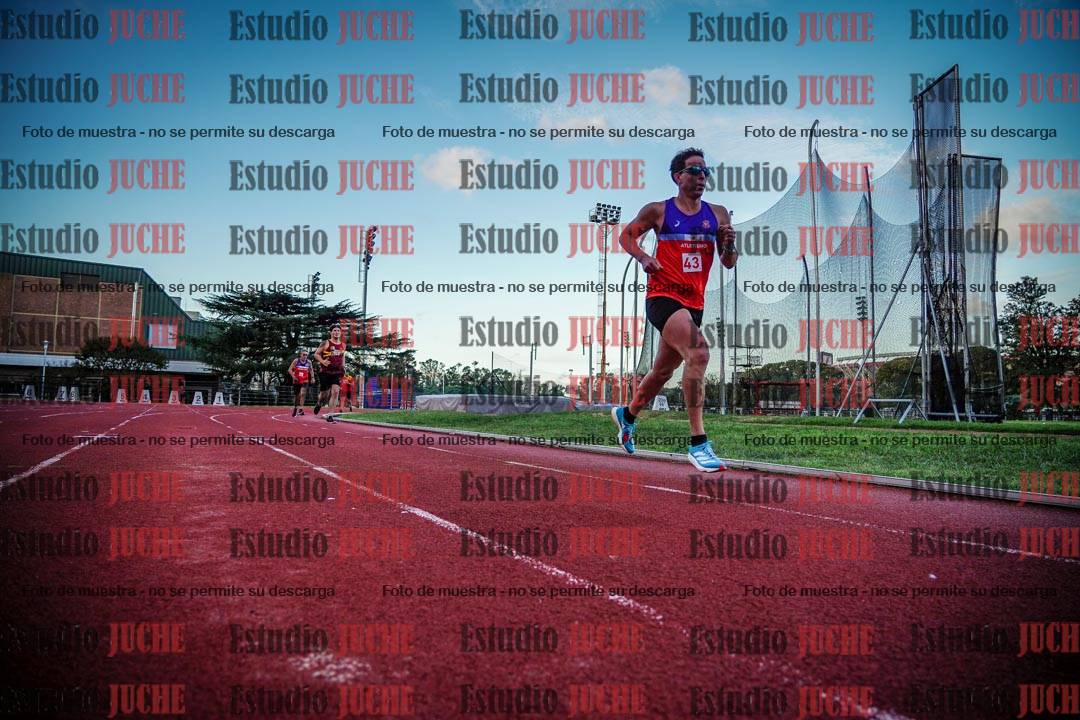 Fotos de los 3000 m llanos de varones