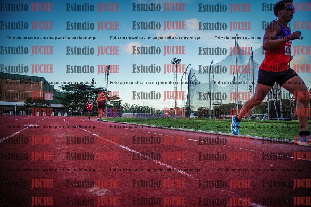 Fotos de los 3000 m llanos de varones