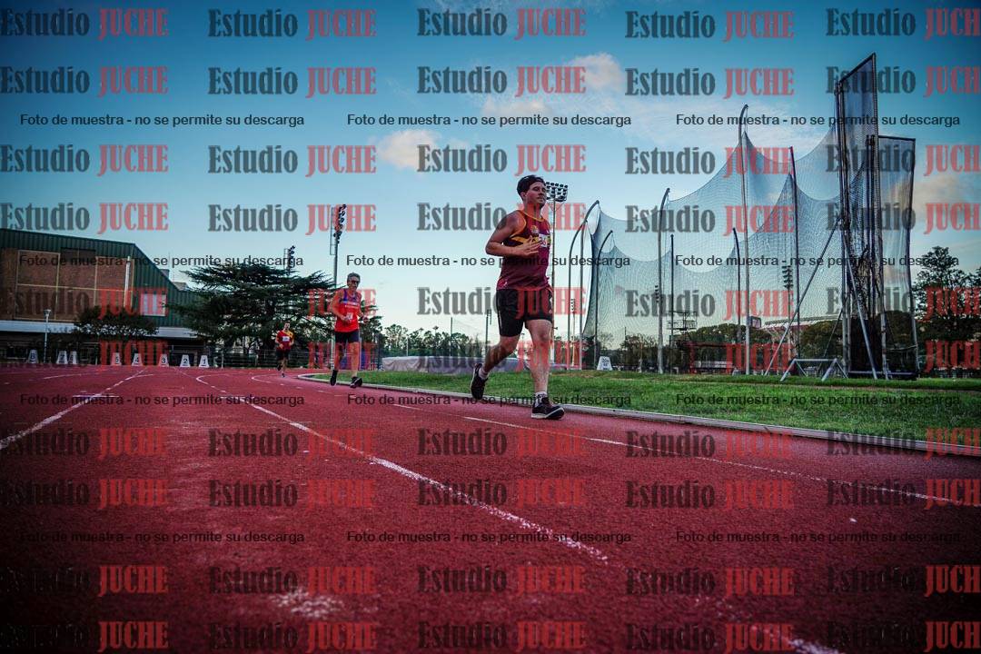 Fotos de los 3000 m llanos de varones