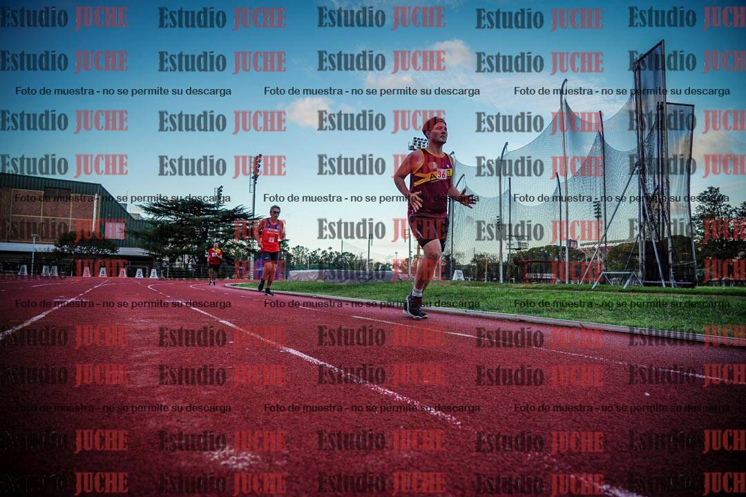 Fotos de los 3000 m llanos de varones
