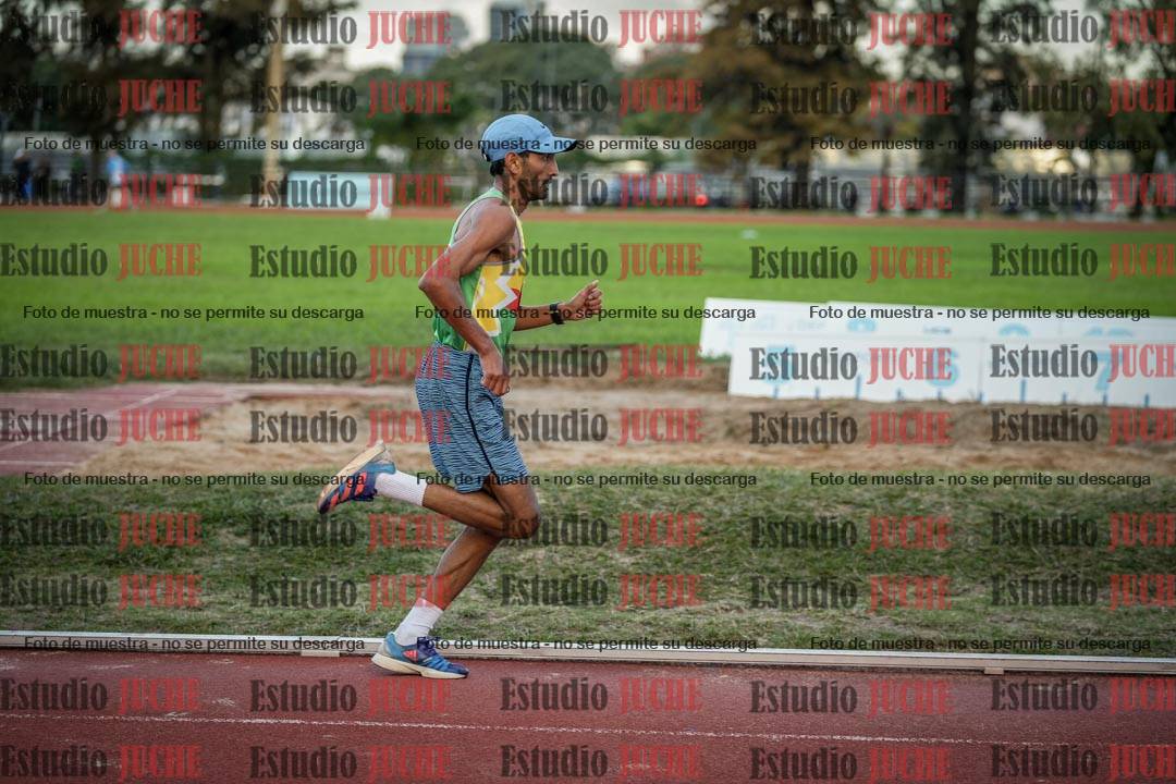 Fotos de los 3000 m llanos de varones