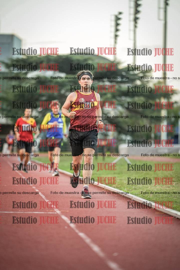Fotos de los 3000 m llanos de varones