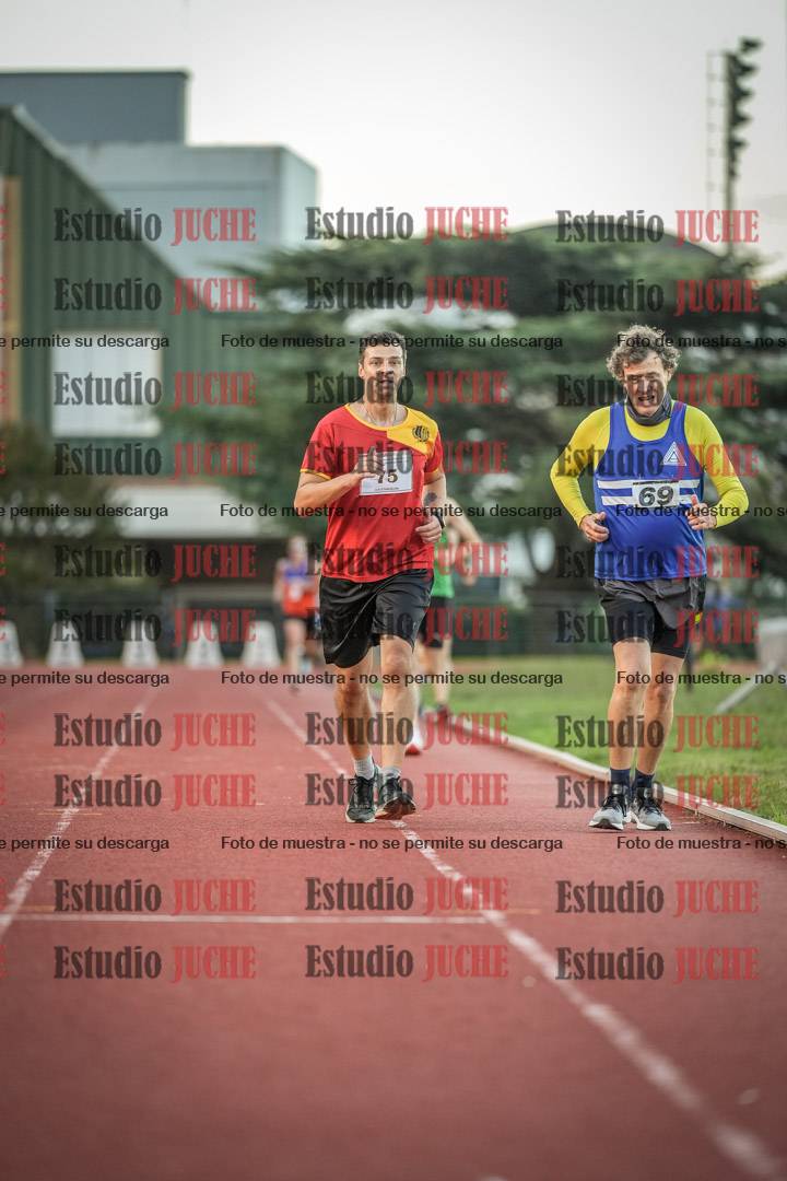 Fotos de los 3000 m llanos de varones