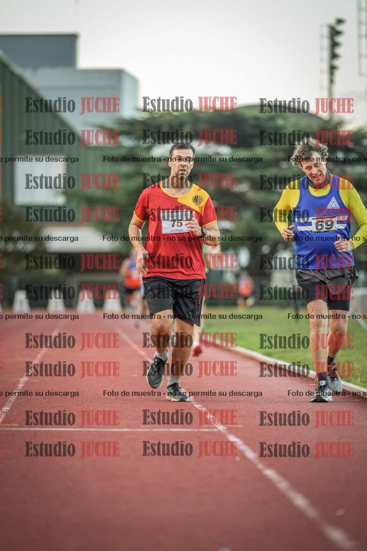 Fotos de los 3000 m llanos de varones
