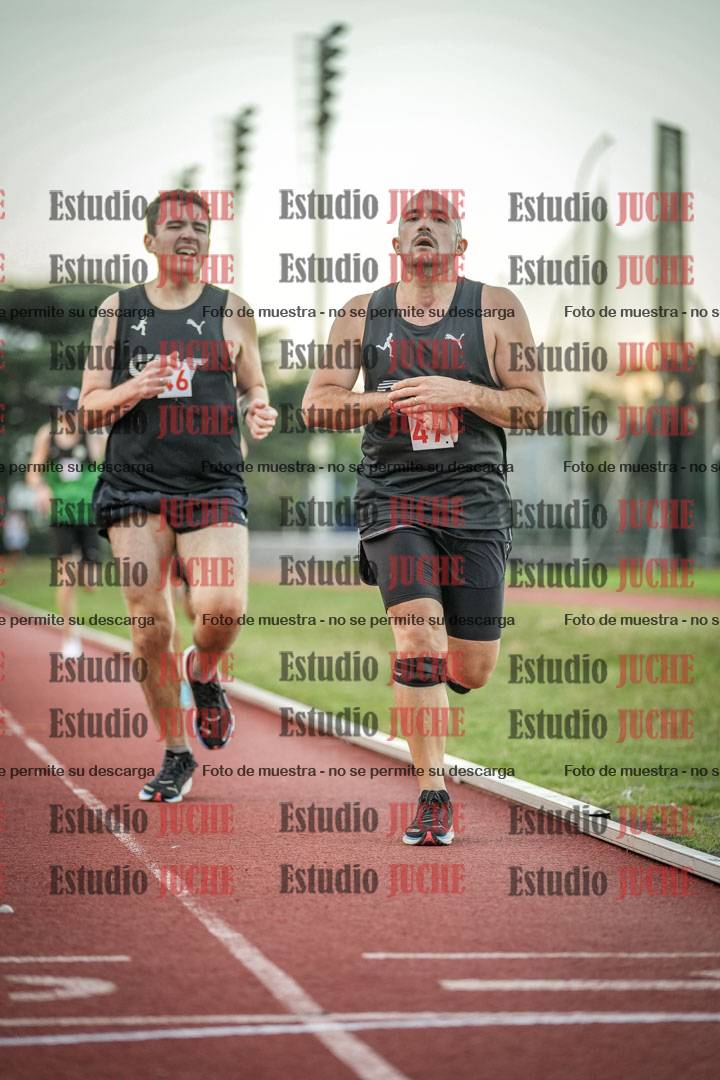 Fotos de los 3000 m llanos de varones