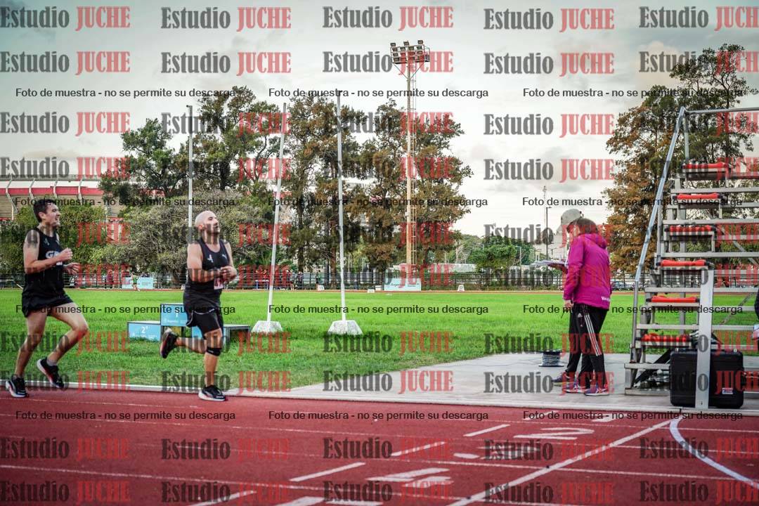 Fotos de los 3000 m llanos de varones