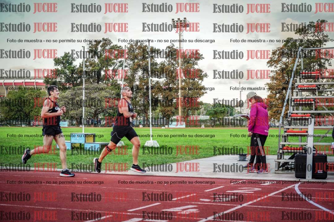 Fotos de los 3000 m llanos de varones