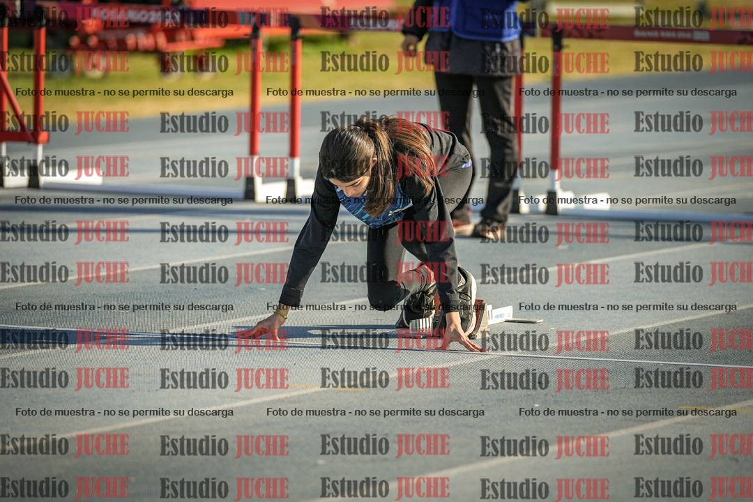 Fotos de los 80 m con vallas de mujeres