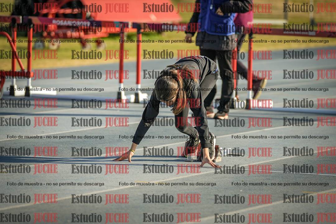 Fotos de los 80 m con vallas de mujeres