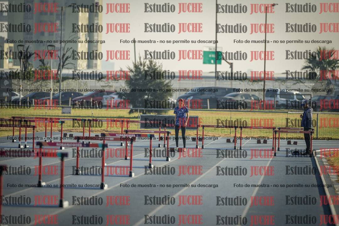 Fotos de los 80 m con vallas de mujeres