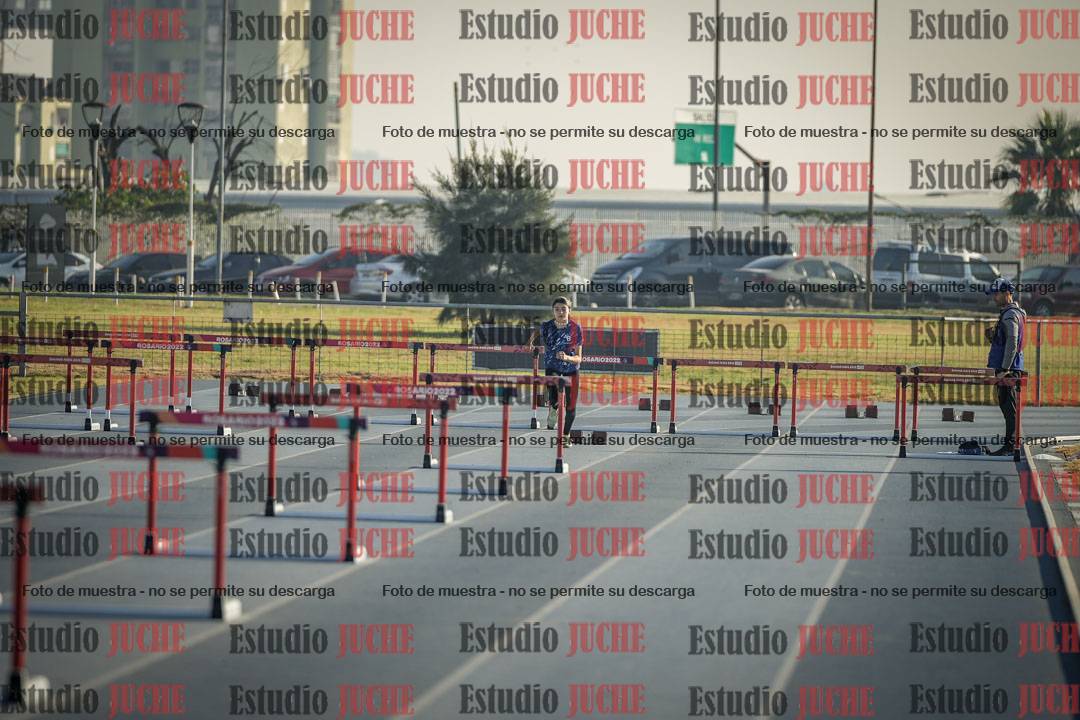 Fotos de los 80 m con vallas de mujeres