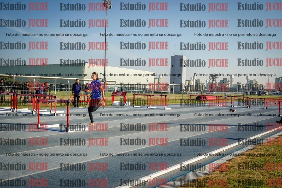 Fotos de los 80 m con vallas de mujeres
