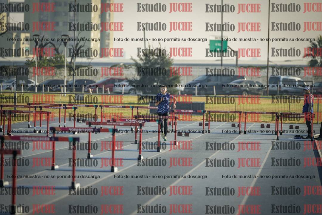 Fotos de los 80 m con vallas de mujeres