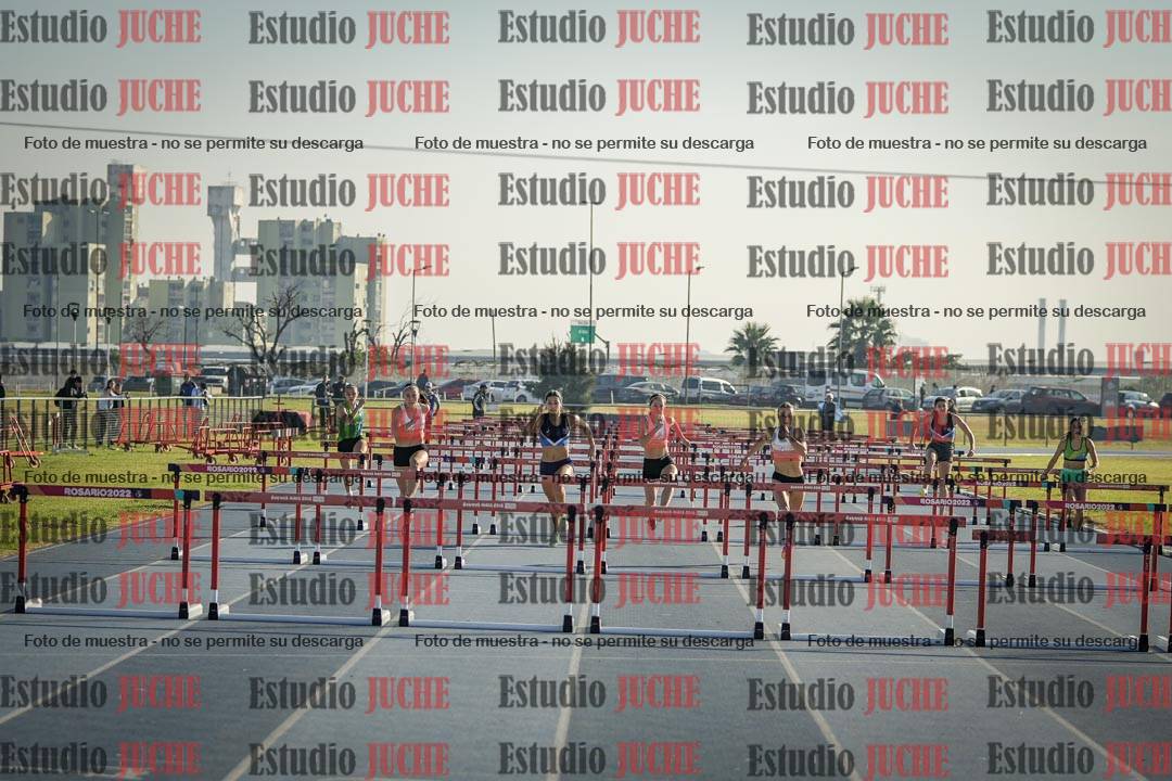 Fotos de los 100 m con vallas de mujeres