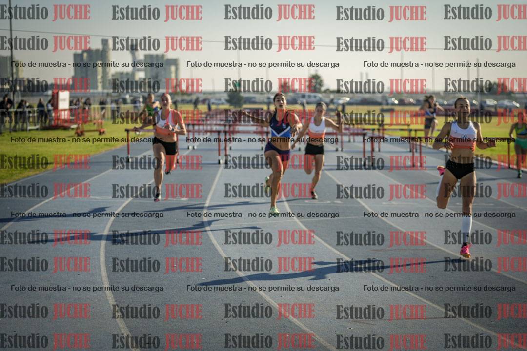 Fotos de los 100 m con vallas de mujeres